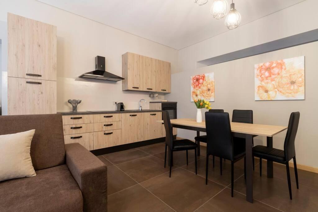 شقة Piazza San Carlo Elegante Loft In Centro - Wi-Fi تورينو المظهر الخارجي الصورة